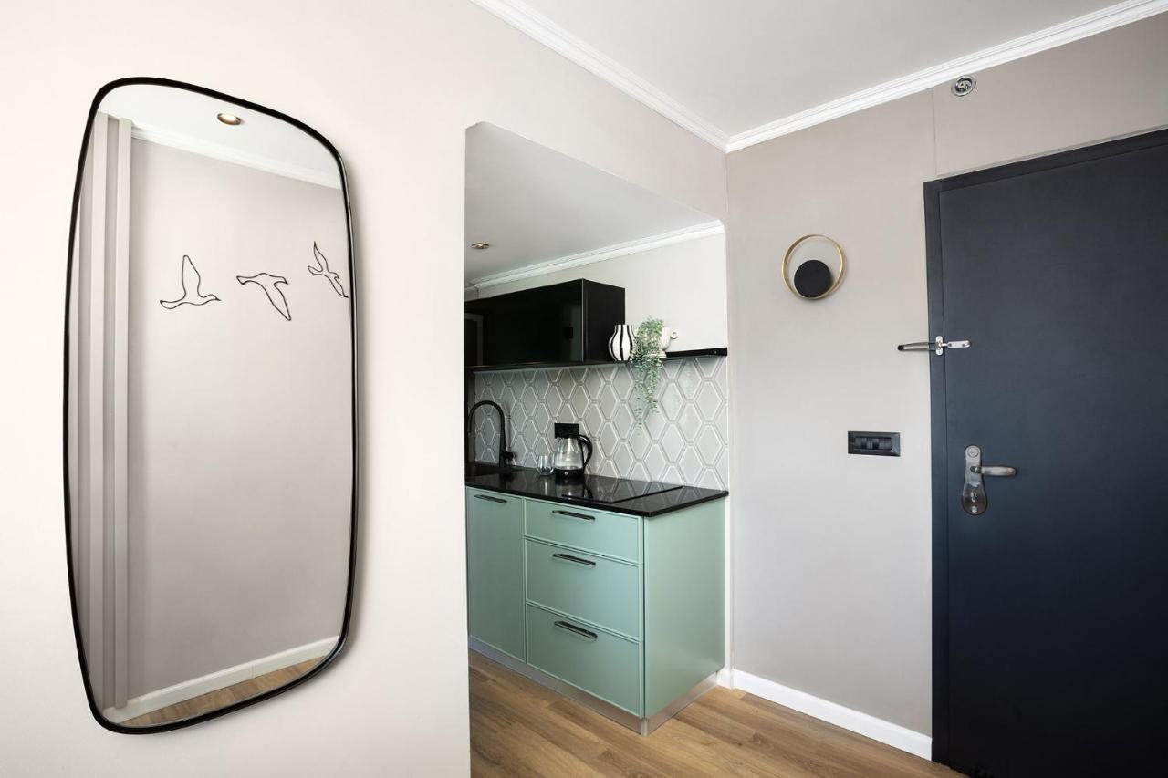 Sea View Stylish 1Br With Balcony By Beachfront Stay Herzelia 외부 사진