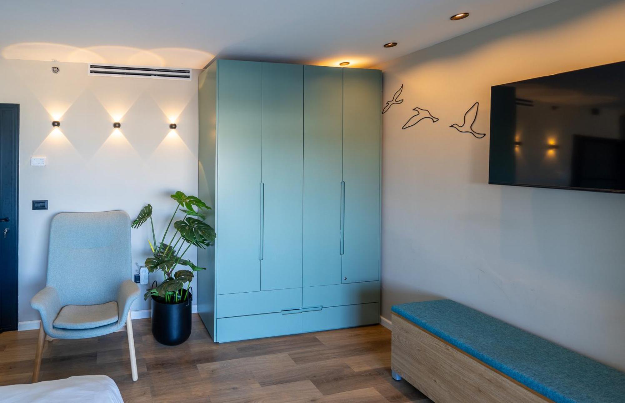 Sea View Stylish 1Br With Balcony By Beachfront Stay Herzelia 외부 사진